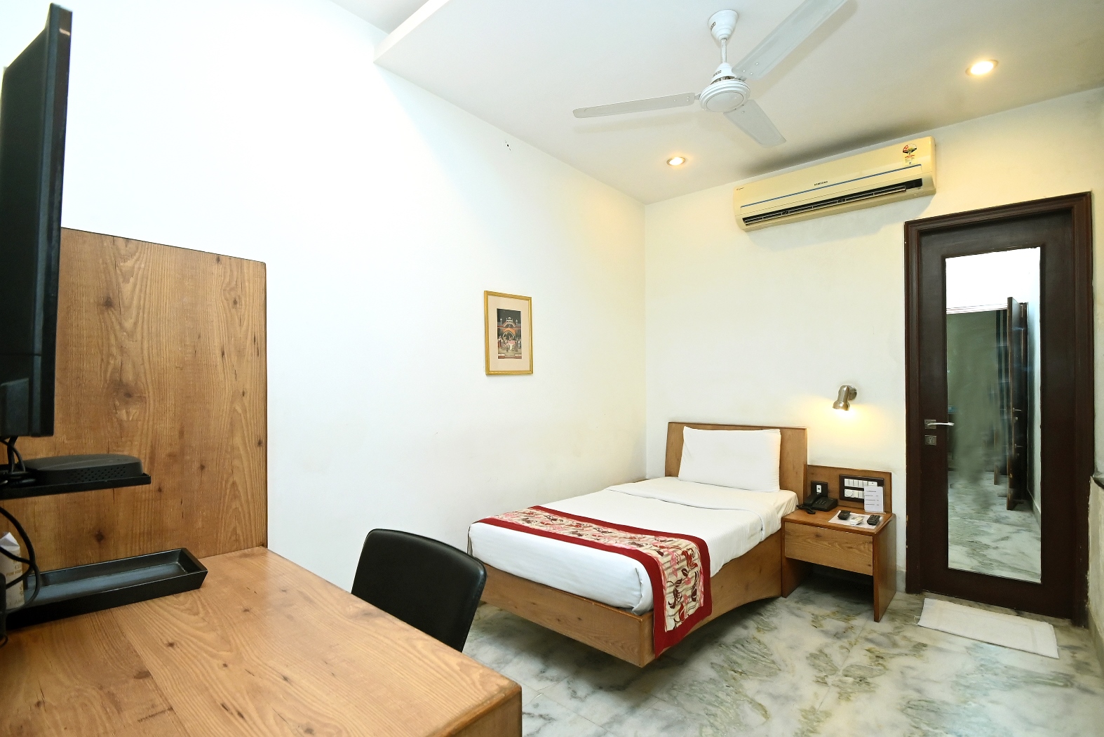 Executive Single Bedroom gallery 2