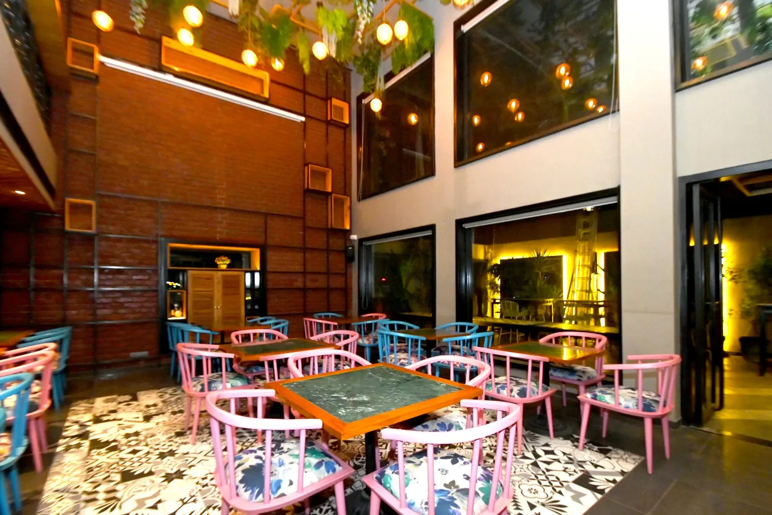 Gallery 06